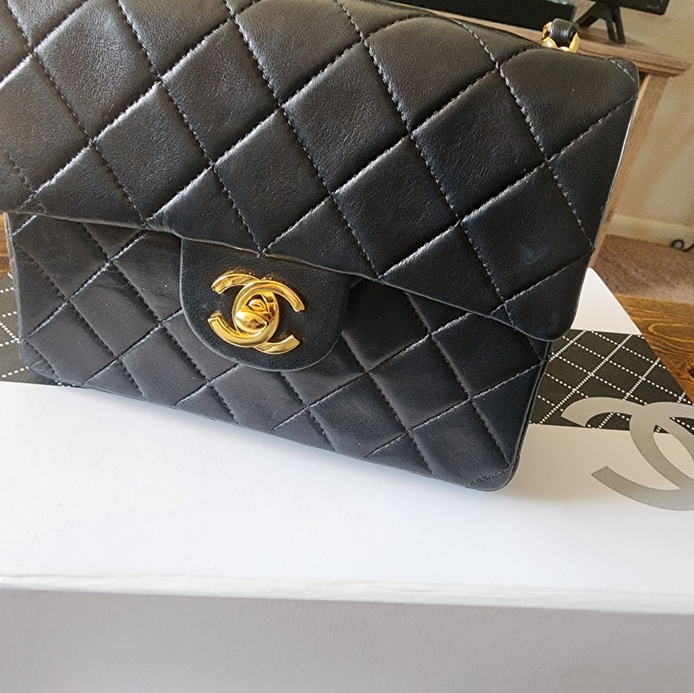 SOLD Authentic Chanel mini square bag - Picture 5 of 13